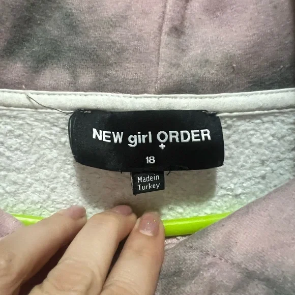 UFO Multi Tie-Dye Hoodie👽 - Picture 4 of 7